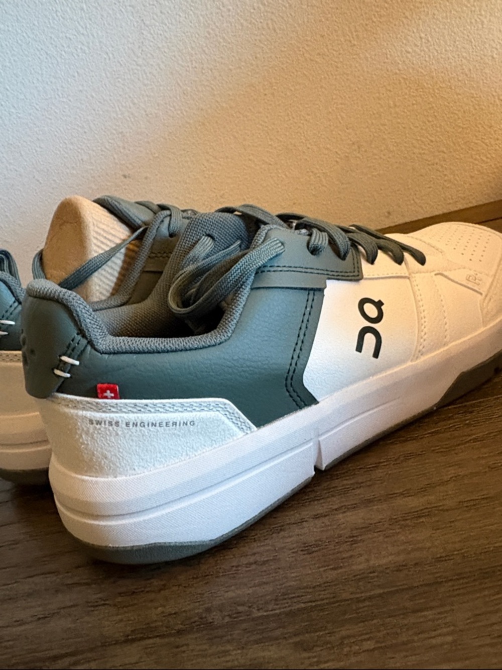NEW [On] Cloud Running THE ROGER Clubhouse in White/Olive Men’s 8 / Women’s 9.5 - Picture 11 of 12